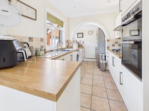 Kitchen- click for photo gallery